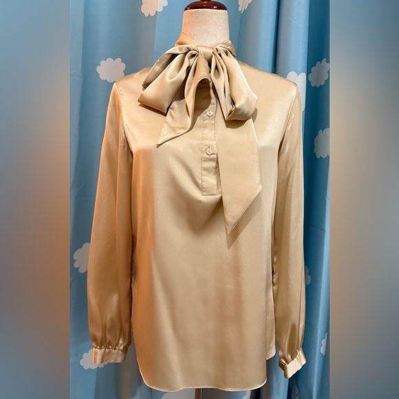 Halston Heritage Tops - Halston V silky beige/tan/nude bow tie blouse.